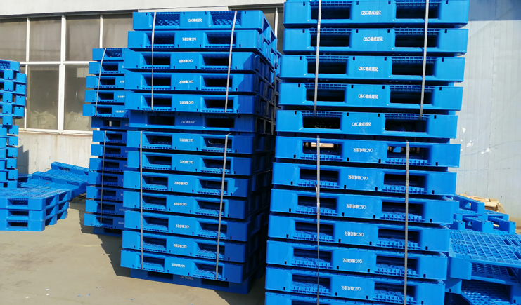 買了這么多的吹塑塑料托盤，才發現這樣買實惠